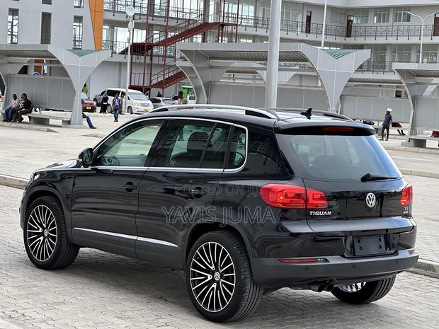 Volkswagen Tiguan 2013 Black