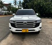 Toyota Land Cruiser 2022 White for sale