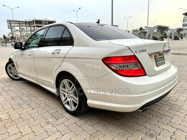 Mercedes-Benz C200 2008 White