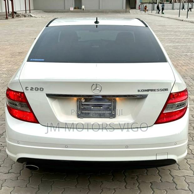 Mercedes-Benz C200 2008 White