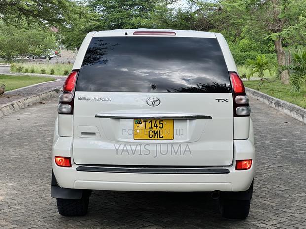 Toyota Land Cruiser Prado 2006 Pearl
