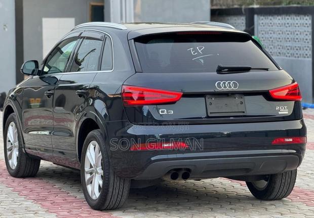 Audi Q3 2014 Blue