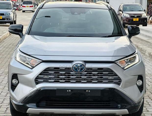 Toyota RAV4 2020 Silver