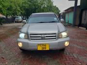 Toyota Kluger 2005 Silver for sale