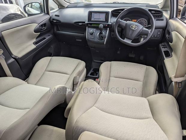 Toyota Wish 2010 White