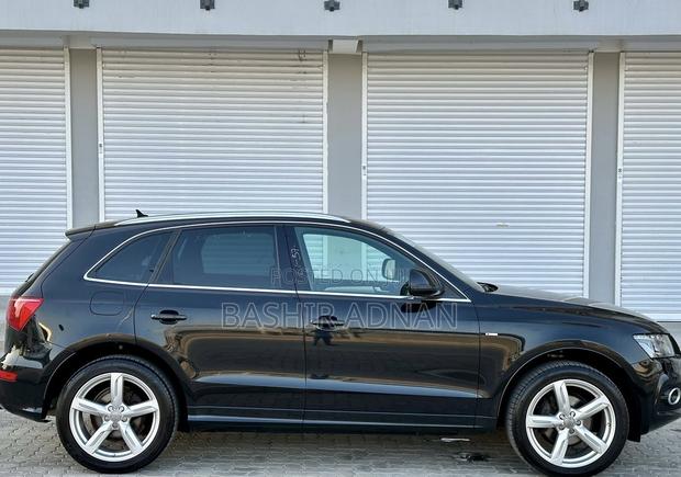 Audi Q5 2010 Black
