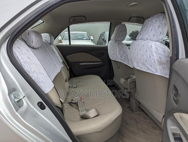 Toyota Belta 2008 Silver