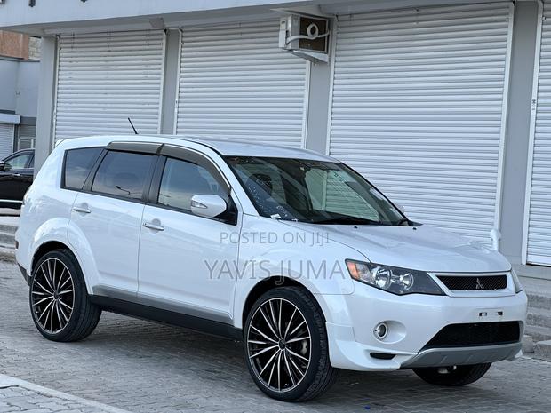 Mitsubishi Outlander 2008 White