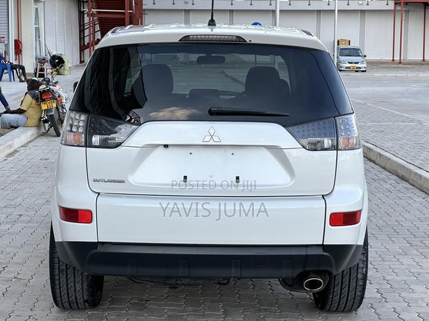 Mitsubishi Outlander 2008 White