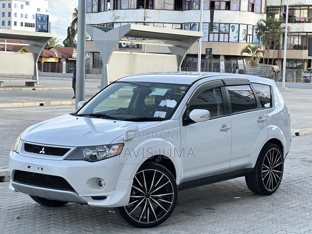 Mitsubishi Outlander 2008 White