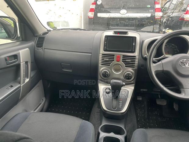 Toyota Rush 1.5 AWD 2007 Green