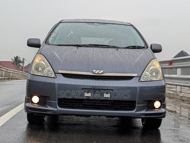 Toyota Wish 2003 Gray