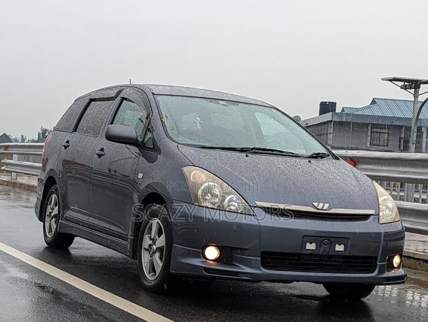 Toyota Wish 2003 Gray