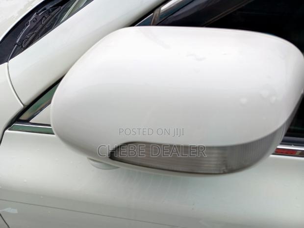 Toyota Crown 2007 White