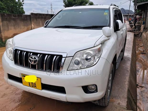 Toyota Land Cruiser Prado 2013 White