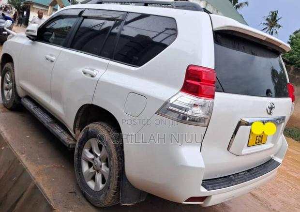 Toyota Land Cruiser Prado 2013 White