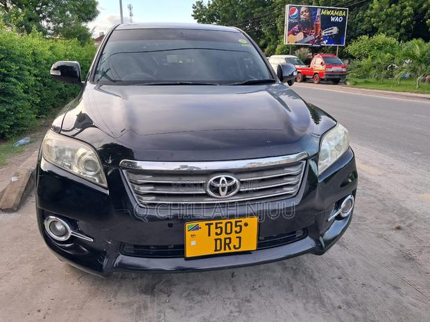 Toyota Vanguard 2010 Black
