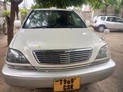 Toyota Harrier 2001 White for sale