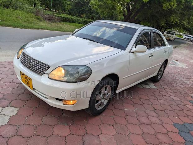 Toyota Mark II 1998 White