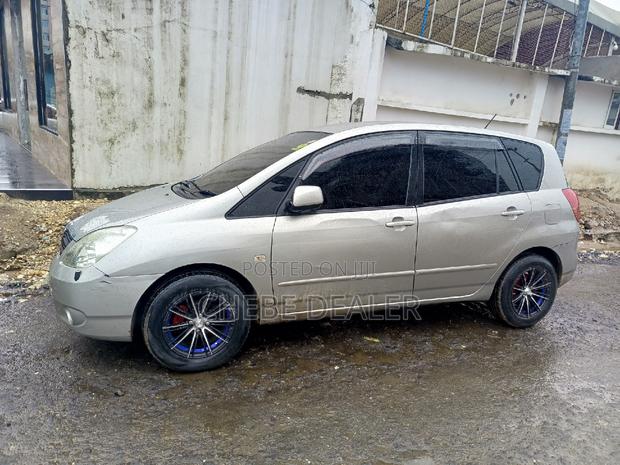 Toyota Corolla Spacio 2003 Beige