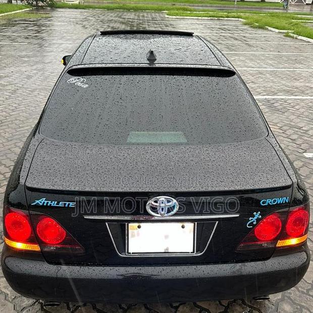 Toyota Crown 2007 Black