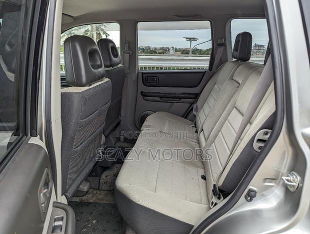 Nissan X-Trail 2000 Gray