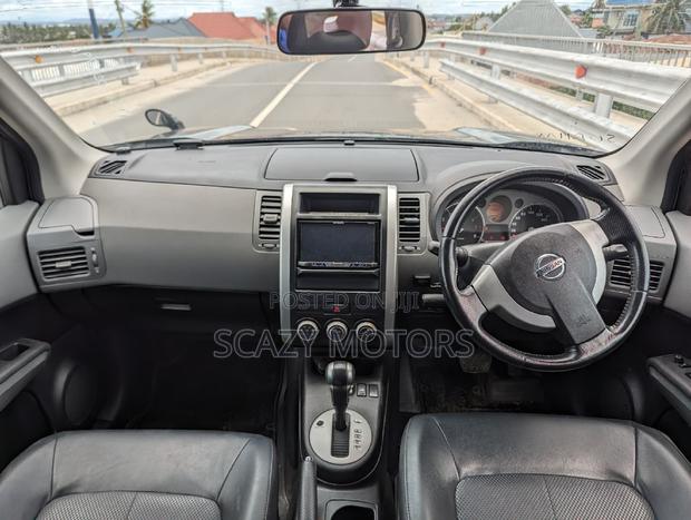 Nissan X-Trail 2010 Black