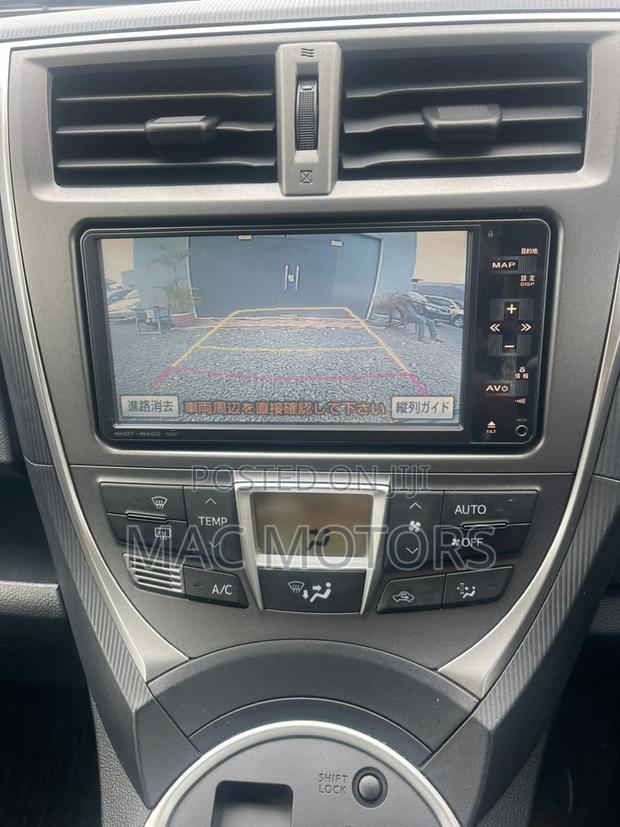 Toyota Ractis 1.5 FWD 2010 Black