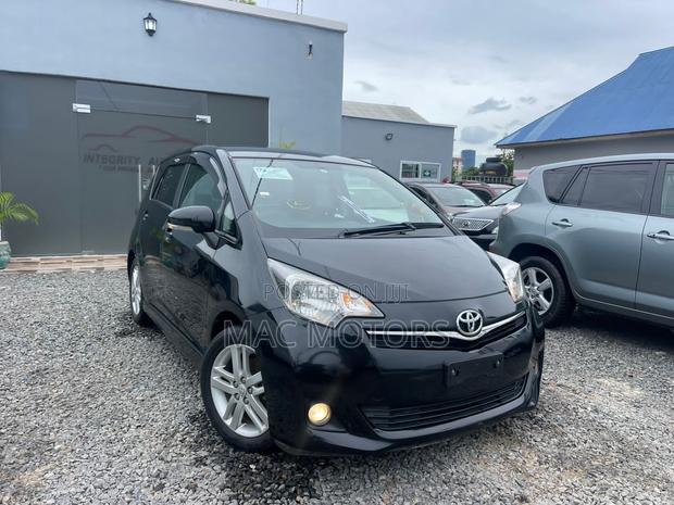 Toyota Ractis 1.5 FWD 2010 Black