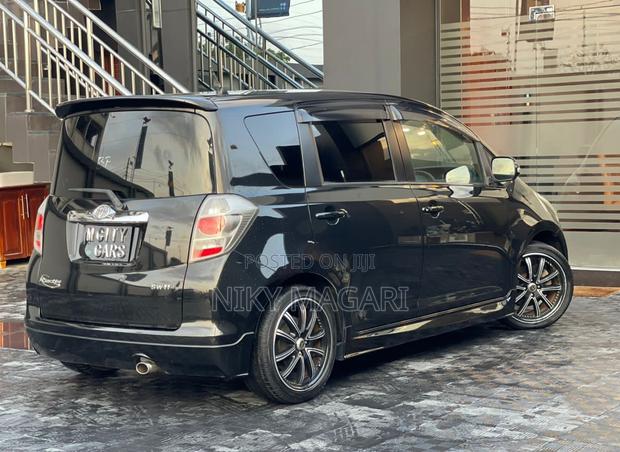 Toyota Ractis 2007 Black