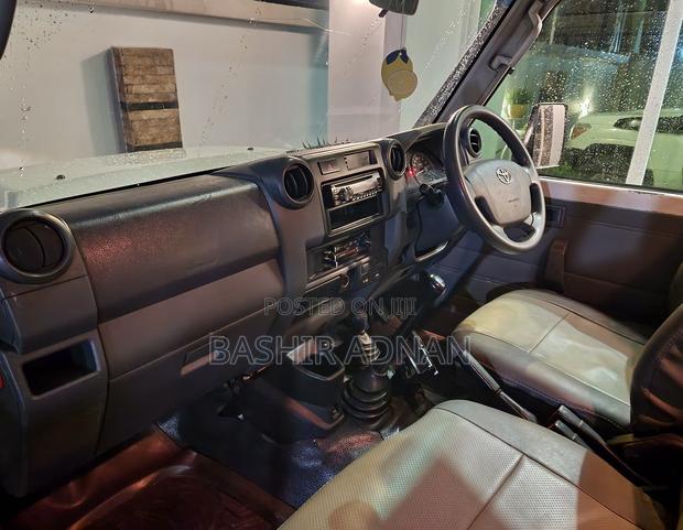 Toyota Land Cruiser 2016 White