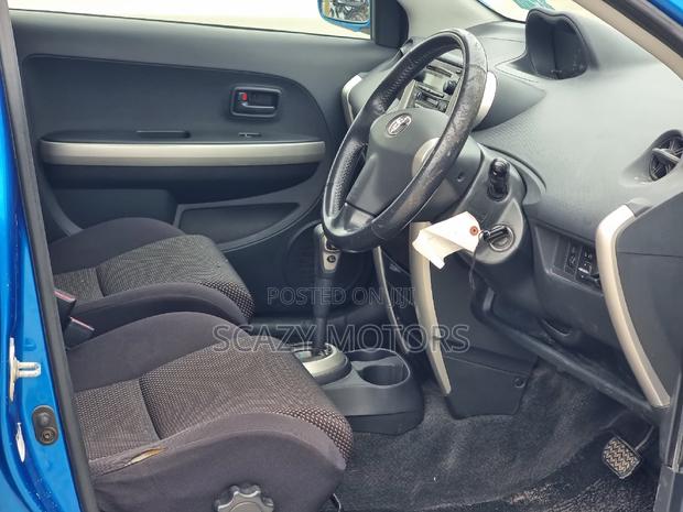 Toyota IST 2004 Blue