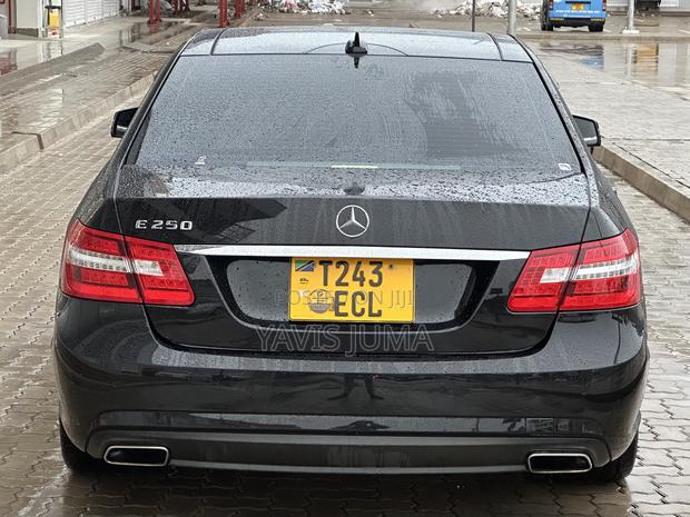 Mercedes-Benz E250 2011 Black