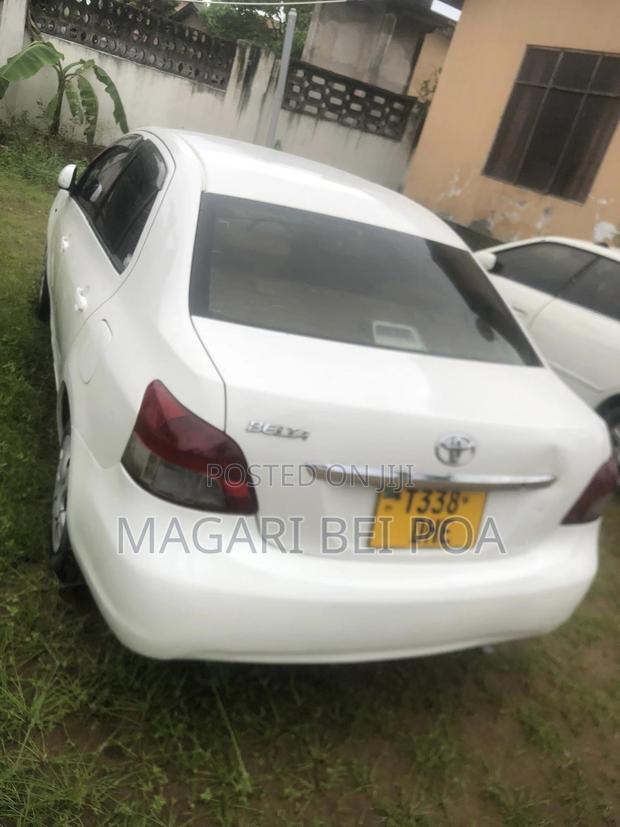 Toyota Belta 2009 White