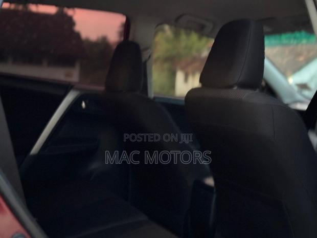 Toyota RAV4 LE 4dr SUV (2.5L 4cyl 6A) 2015 Burgundy