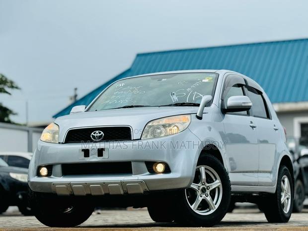 Toyota Rush 2007 Silver