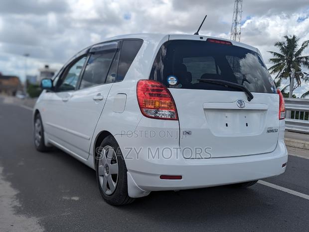 Toyota Corolla Spacio 2003 White