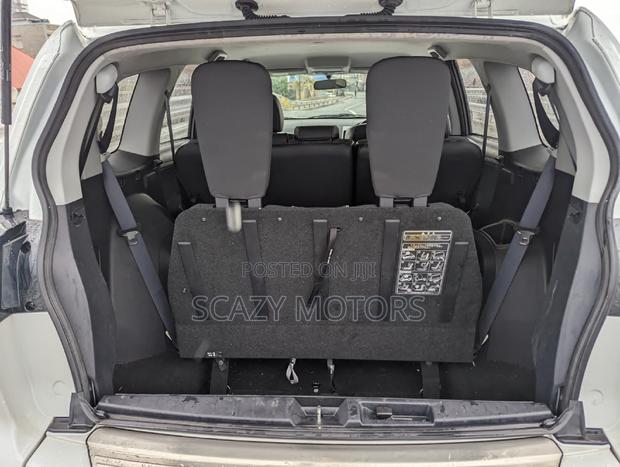 Mitsubishi Outlander 2010 White