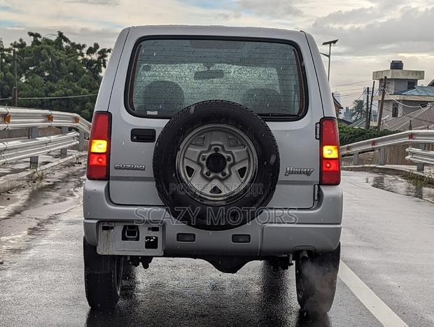 Suzuki Jimny 2002 Silver