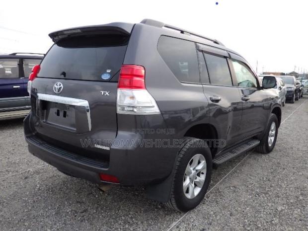 Toyota Land Cruiser Prado 2013 Gray