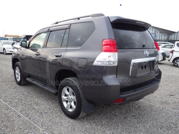 Toyota Land Cruiser Prado 2013 Gray