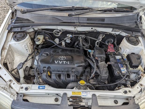 Toyota Probox 2002 White