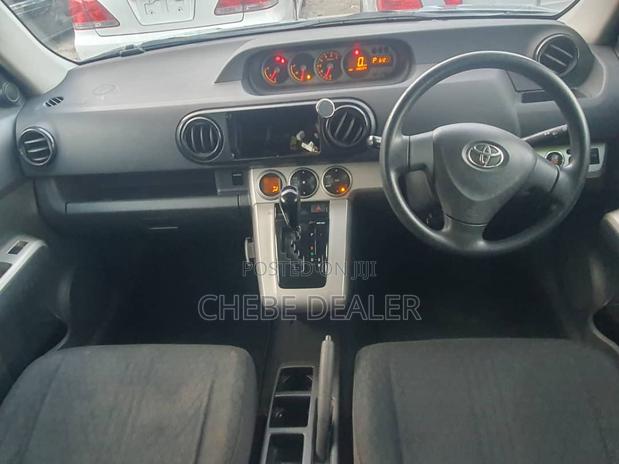 Toyota Corolla Rumion 2008 Beige