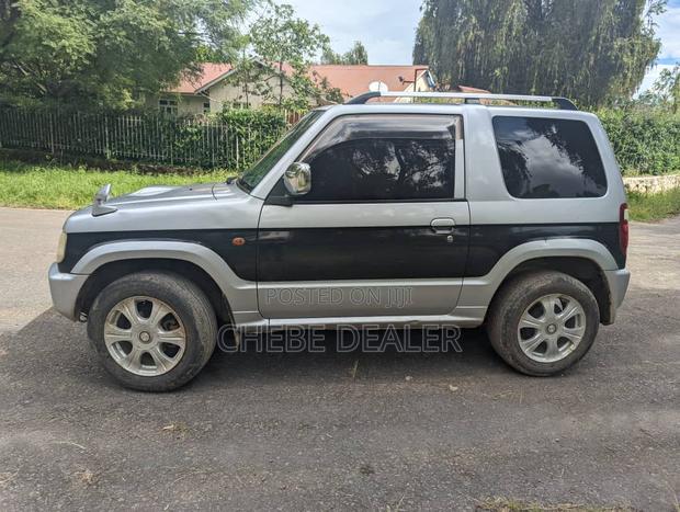 Mitsubishi Pajero 2.5 TD Classic 2006 Black