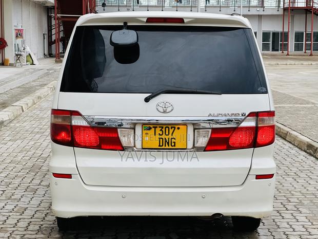 Toyota Alphard 2003 White