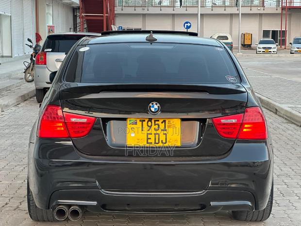 BMW 3 Series 2010 Black