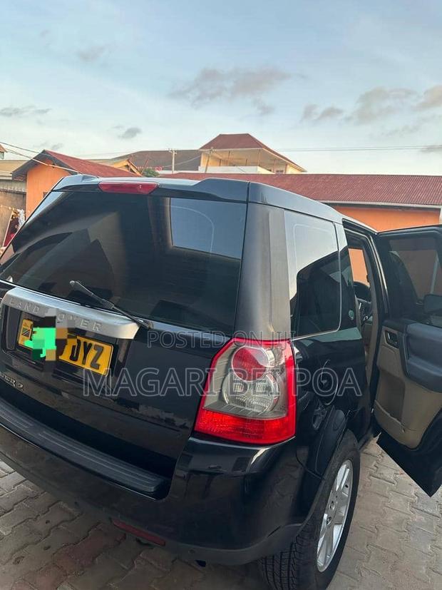 Land Rover Freelander SV Premium 2014 Black