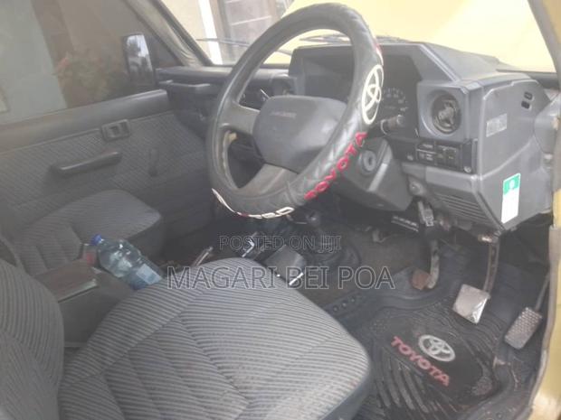 Toyota Land Cruiser Prado 2006 Ivory