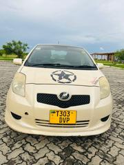 Toyota Vitz 2006 Ivory for sale