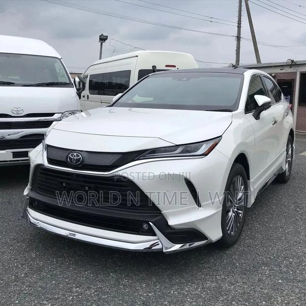 Toyota Harrier 2022 White